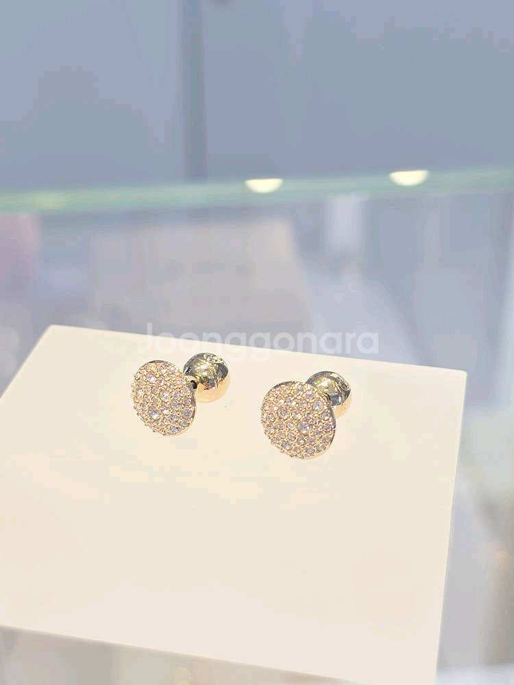 (새상품) 스와로브스키 귀걸이--1