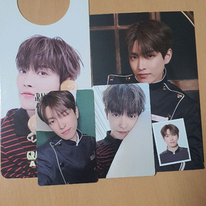 (반택포 급처!) 에이티즈 홍중 멤버십 키트 세트 및 골든아워 2 앨범 포카 세트 일괄