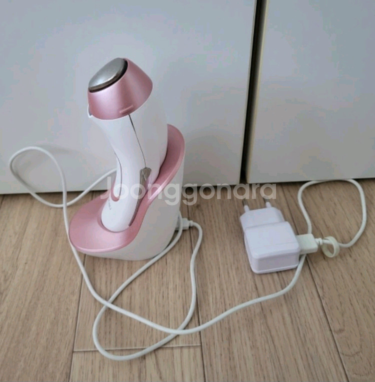 바나브 UP6 피부관리기 화이트--2