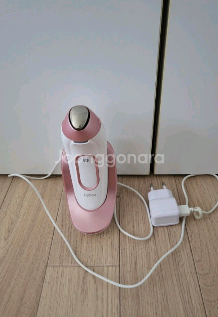 바나브 UP6 피부관리기 화이트--1