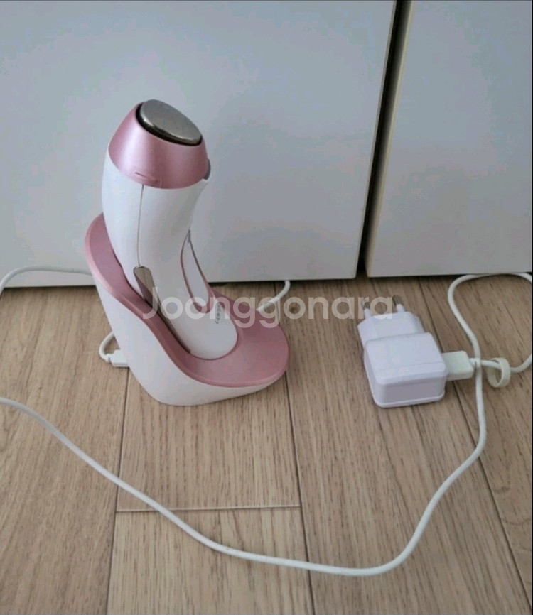 바나브 UP6 피부관리기 화이트--4