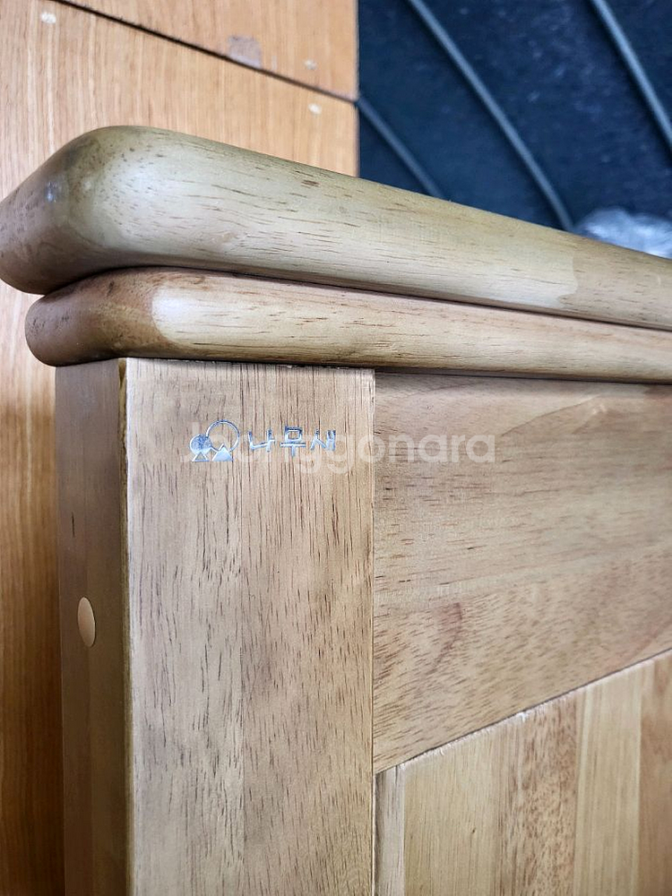 퀸 매트리스 + 원목 침대프레임 세트--4