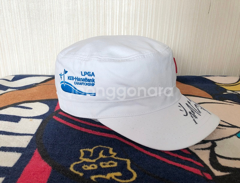 LPGA KEB-하나뱅크 챔피언십 혼마골프 허윤경프로 싸인모자--5