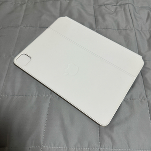 아이패드 매직키보드 11 화이트 고장