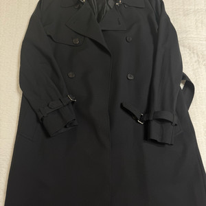 인사일런스 트렌치코트