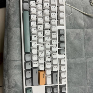 프리플로우 아콘 e1 pro 텐키리스 무선 키보드