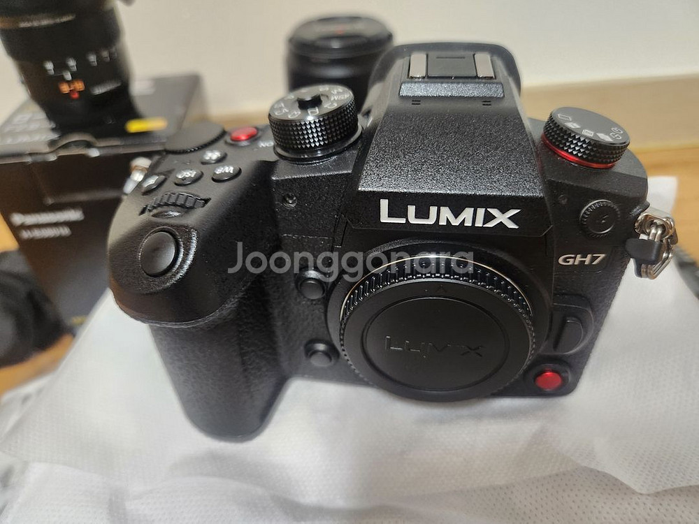 파나소닉 루믹스 DC-GH7, 렌즈 8-18mm, 35-100mm 및 배터리, 케이지 팝니다--4