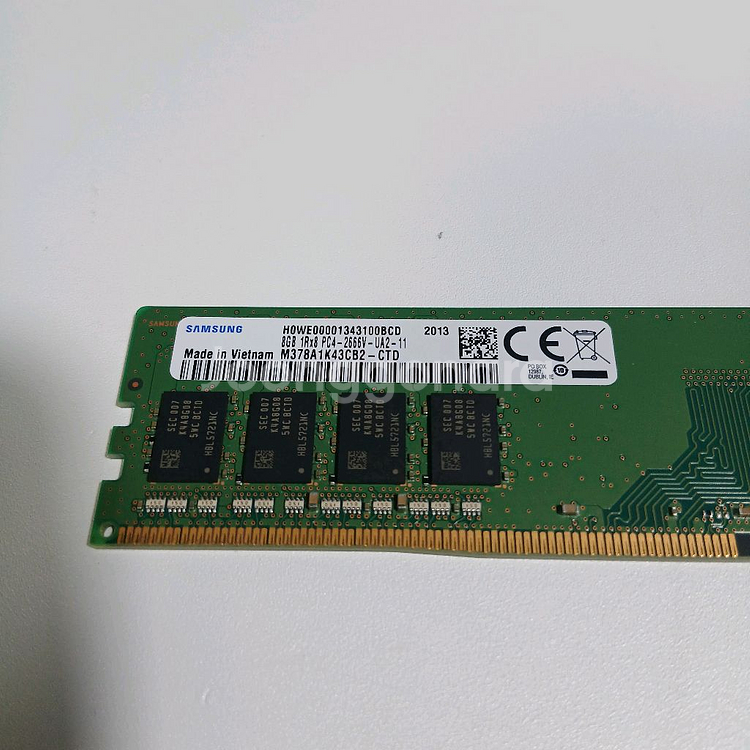 삼성 DDR4 2666V 8GB 단면 메모리 (2013주차)--2