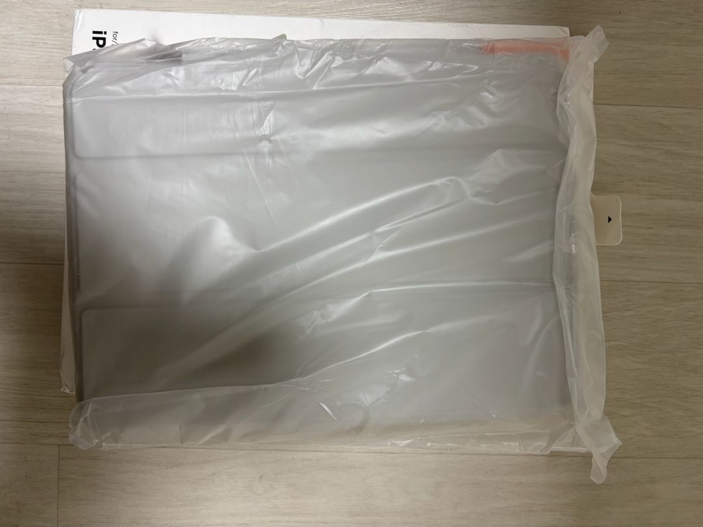 슈피겐 아이패드프로 11 에어스킨 프로 원탭(1세대 2세대 3세대 4세대)--1