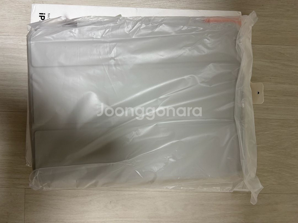 슈피겐 아이패드프로 11 에어스킨 프로 원탭(1세대 2세대 3세대 4세대)--1