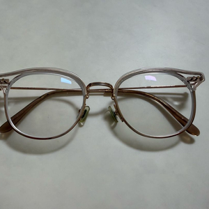 젠틀몬스터 알리오 C1 안경테 팝니다.