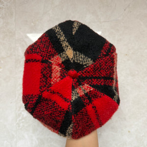 체크 패턴 니트 베레모