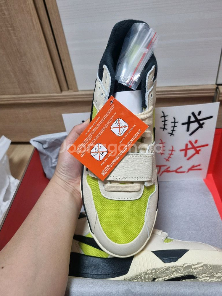 조던 x 트래비스 스캇 점프맨 잭 TR 브라이트 캑터스 285--3