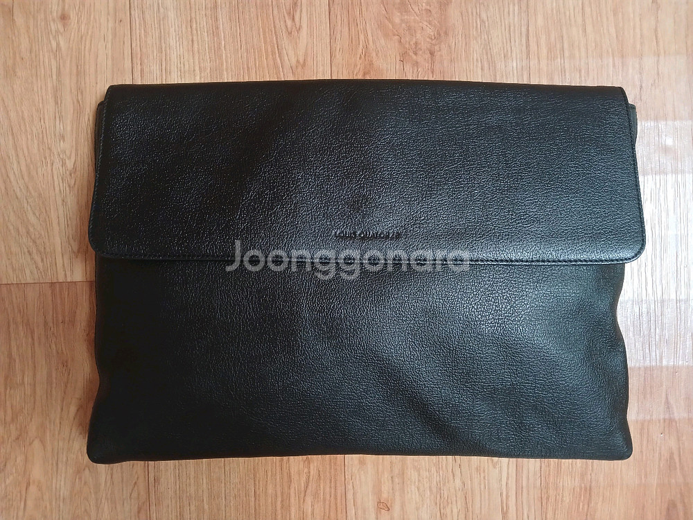 루이까또즈(정품) 남성 가죽 클러치백, 노트북 수납 가능 (블랙) (상태 좋아요)--1