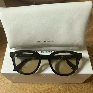 젠틀몬스터 제이드 01 판매합니다.