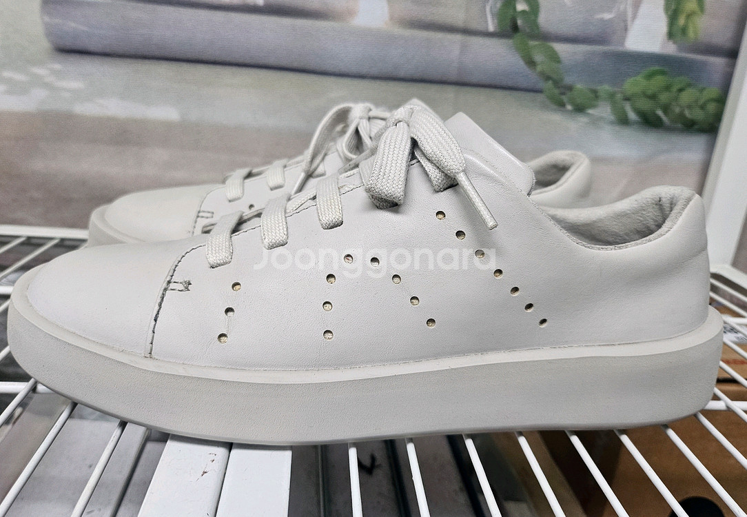 캠퍼 여성스니커즈 250 프리미엄 레더 로우탑 경량스니커즈 HD18--4