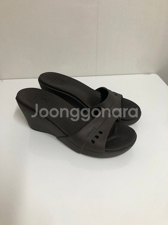 크록스 정품 카디 웨지힐 샌들 w8--1