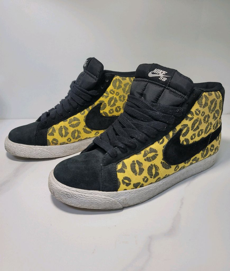 나이키 정품 SB블레이저 프리미엄 키세스 260--5