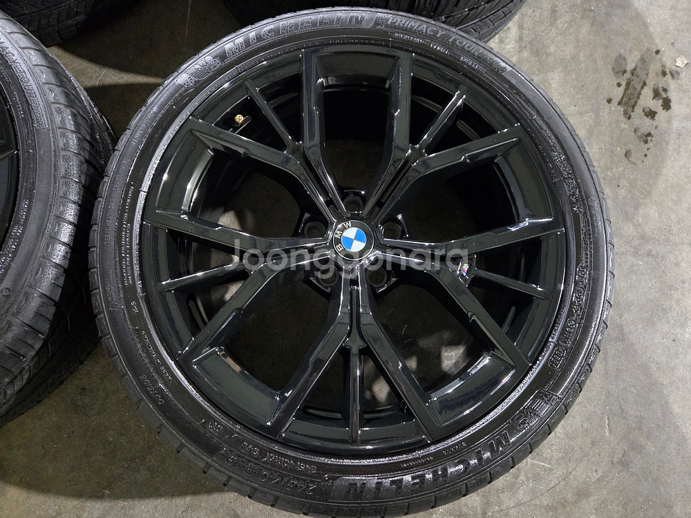BMW G30 5시리즈 845M 19인치 정품 휠타이어--4