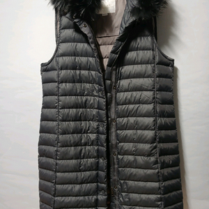 포라리 구스.라쿤 패딩조끼 L정도