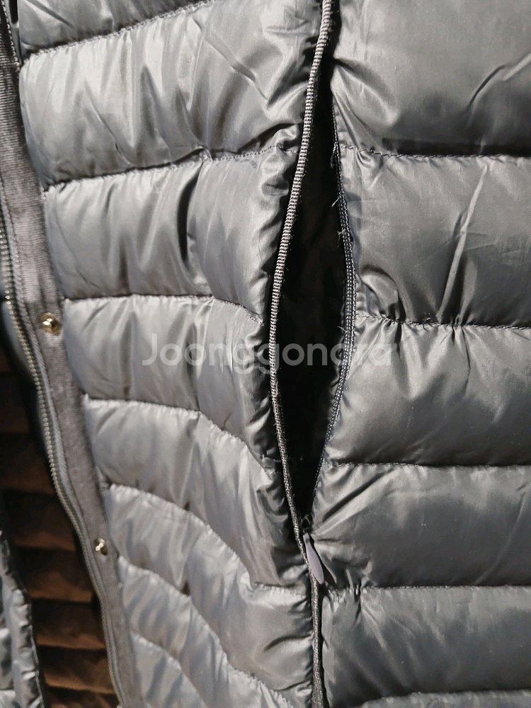 포라리 구스.라쿤 패딩조끼 L정도--2