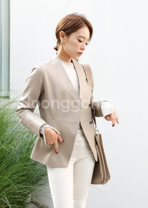 몽또또 베이지 램스킨 자켓 S사이즈 사이--9