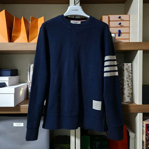 톰브라운 사선완장 맨투맨 3사이즈 네이비