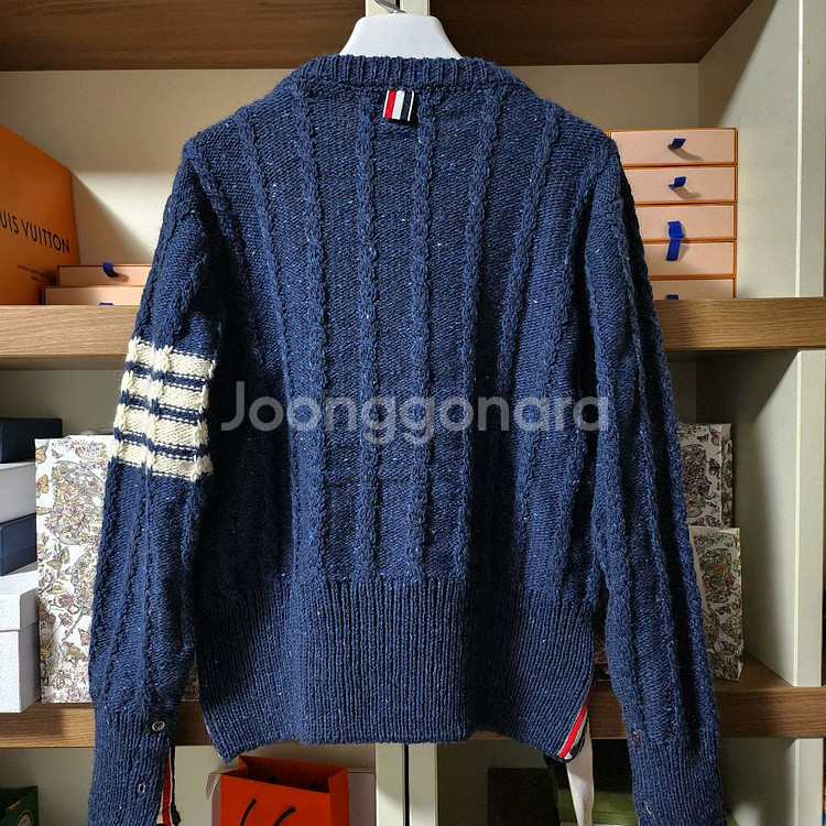 [새상품급]톰브라운 도네갈 아란케이블 니트 4사이즈--1