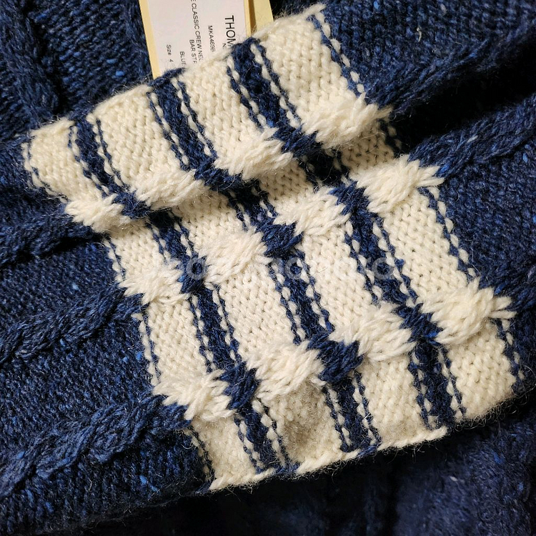 [새상품급]톰브라운 도네갈 아란케이블 니트 4사이즈--2