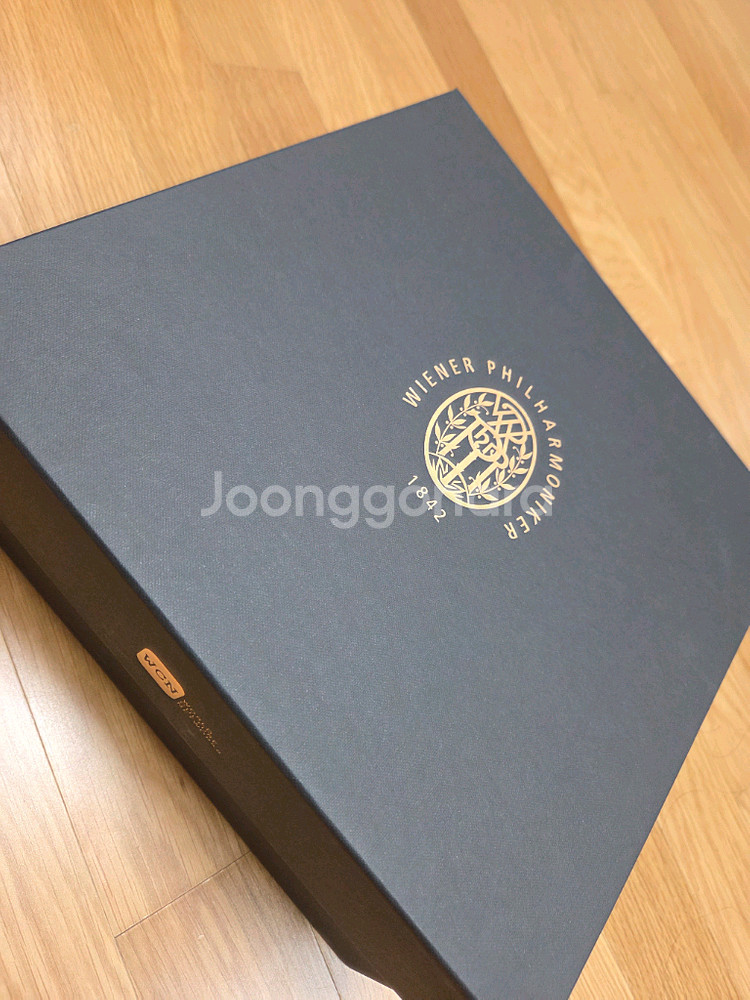 [새상품]와인잔 2잔+전동오프너(와인오프너) 한정판--1