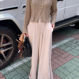 바이씨니 찰랑골지팬츠 베이지 새상품