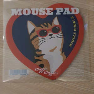 위글위글 마우스패드