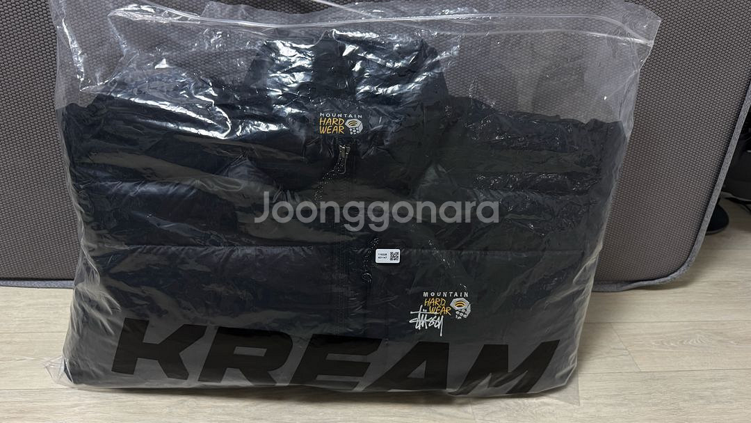 (새상품) 스투시x마운틴 하드웨어 서브제로 다운 자켓 블랙 패딩 XL--5