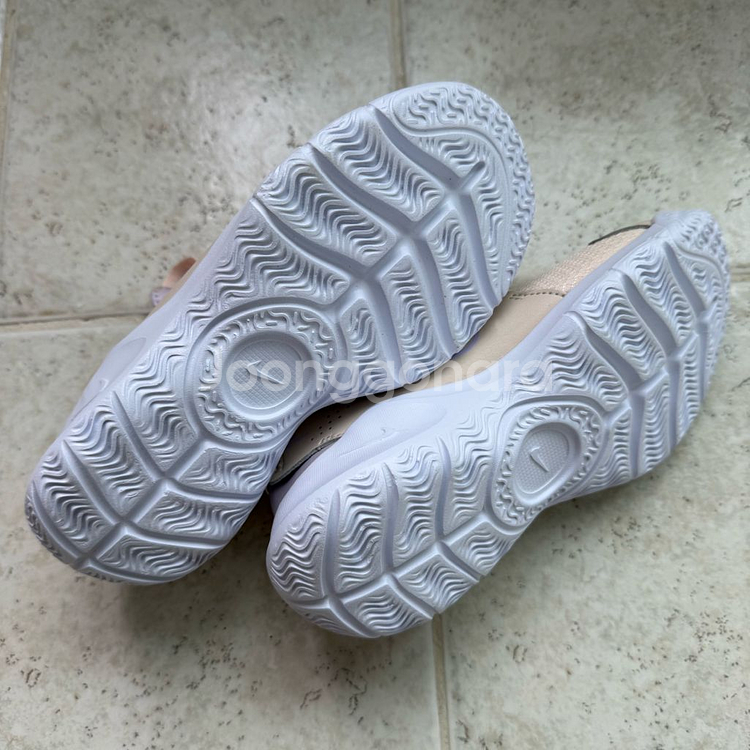 나이키 키즈 플렉스러너3 195사이즈 새제품--1