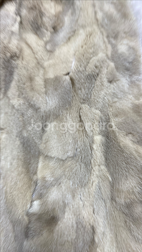 지고트 밍크 코트 (모피 코트)--2