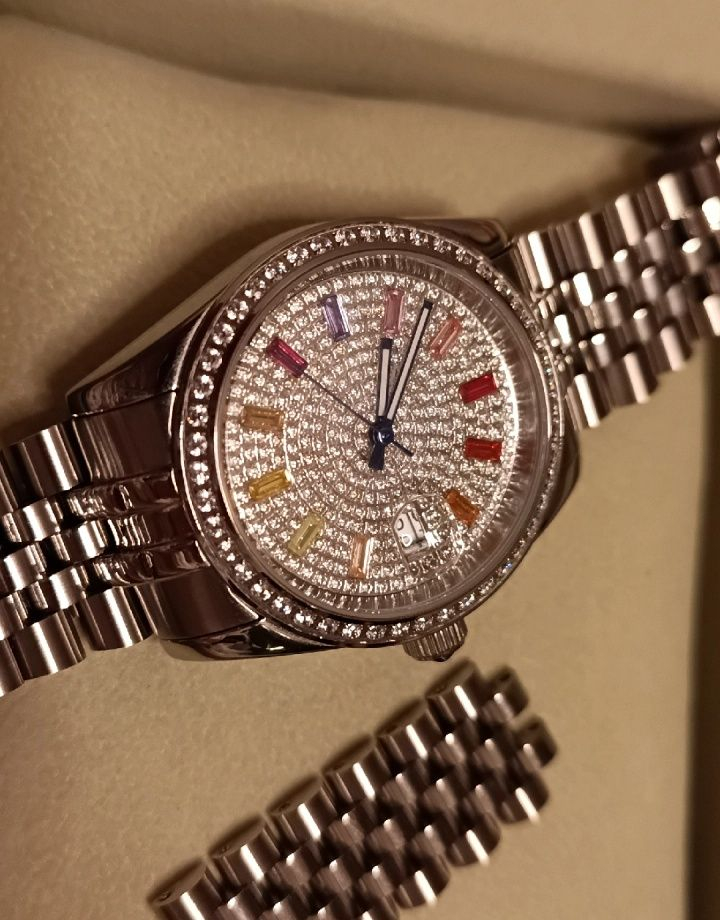 가이거 레인보우 스톤 시계--3