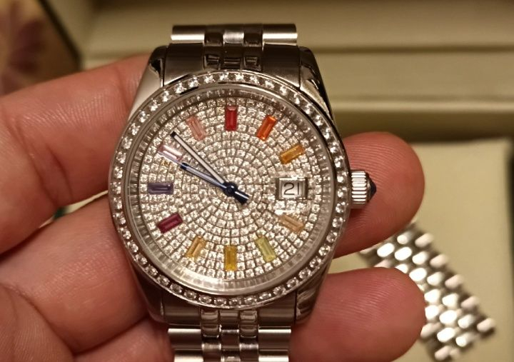 가이거 레인보우 스톤 시계--4