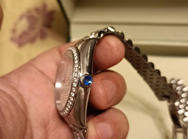 가이거 레인보우 스톤 시계--5