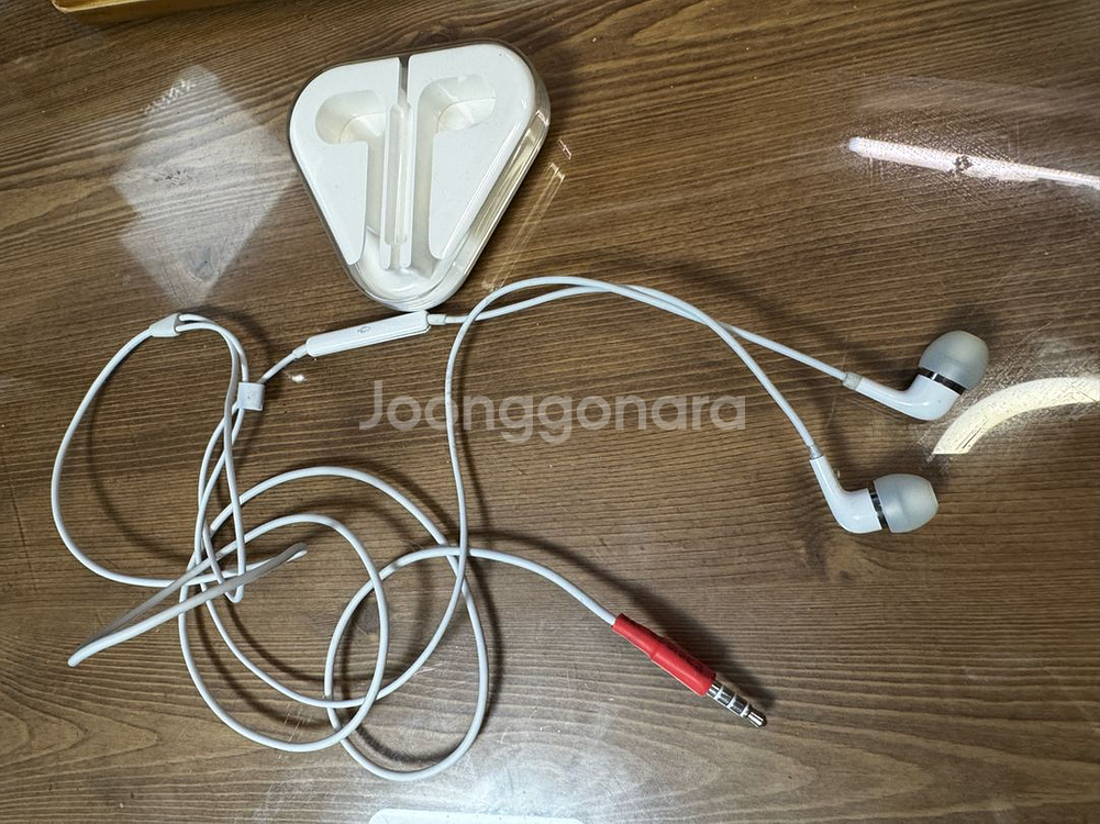 애플 인이어 이어폰 ME186--1
