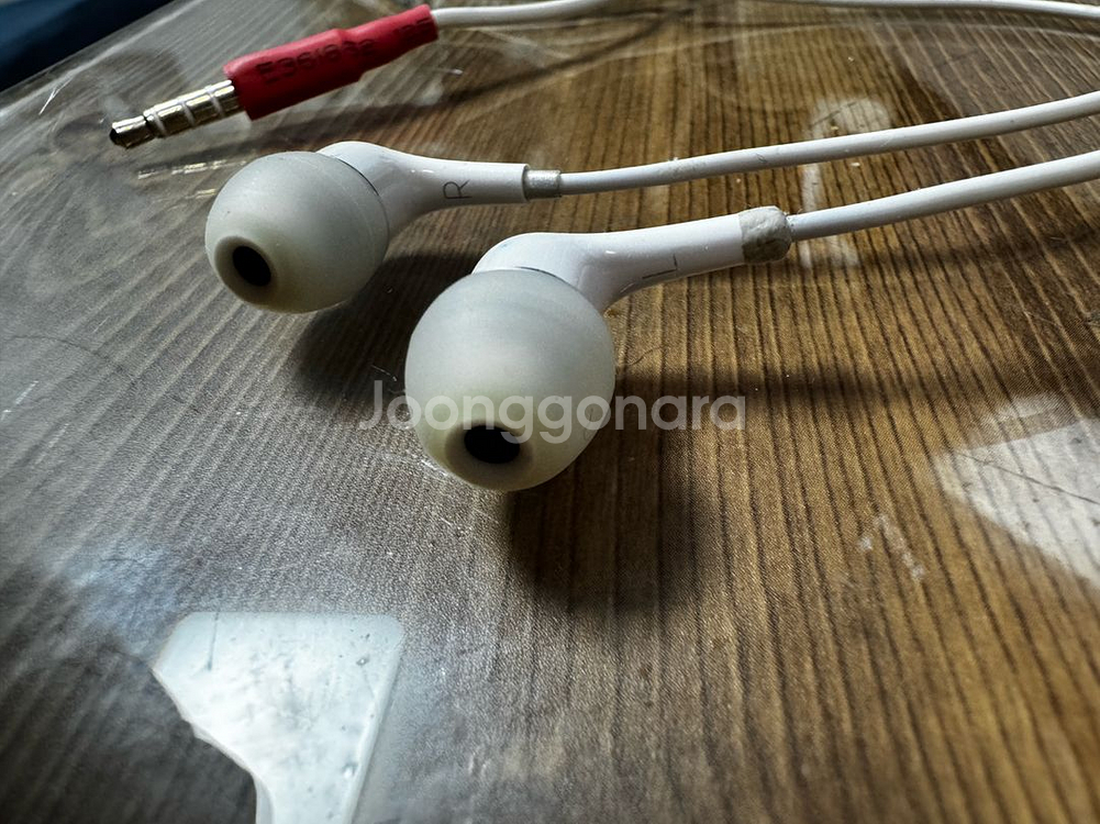 애플 인이어 이어폰 ME186--2