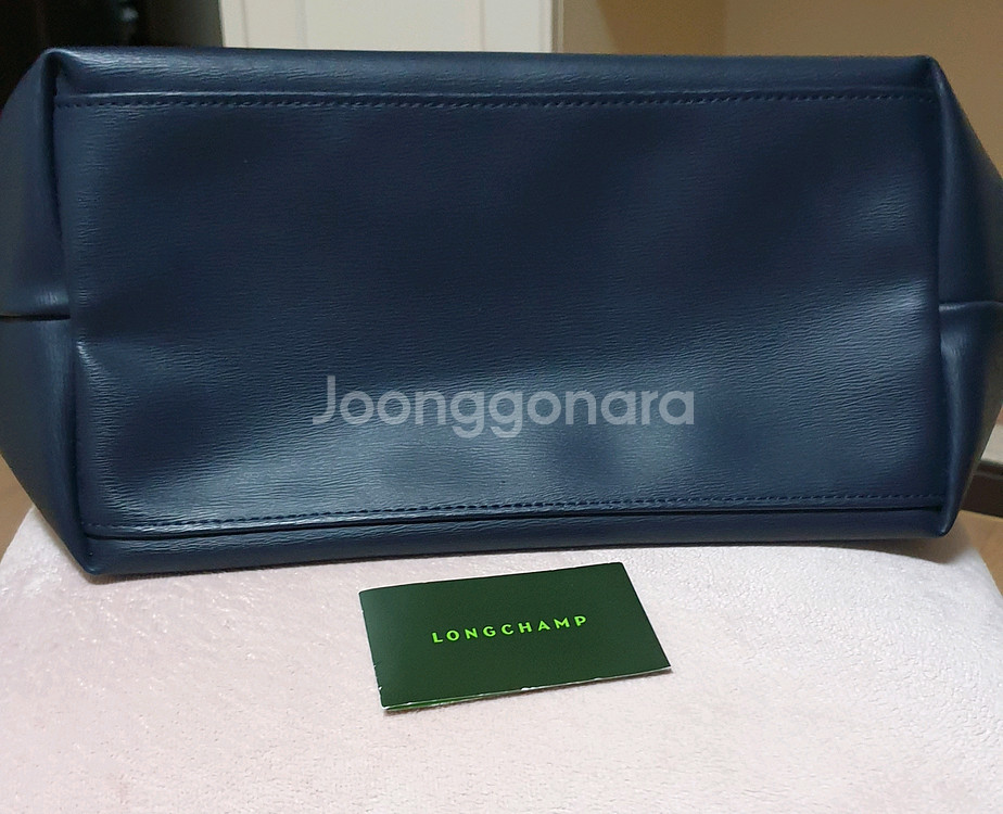 롱샴 르 플리아쥬 시티 M 토트백 네이비--6