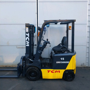 TCM 1.5톤 전동지게차 회전포크 로테이팅포크 장착