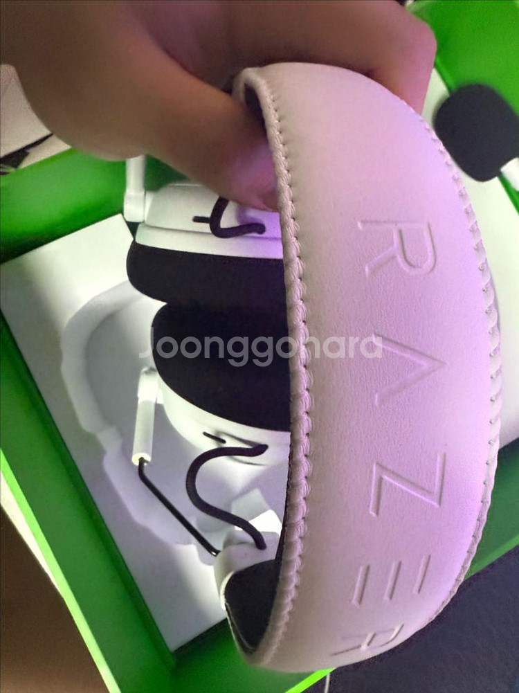 레이저 블랙샤크 V3 pro 화이트 무선 게이밍헤드셋 노캔I--4