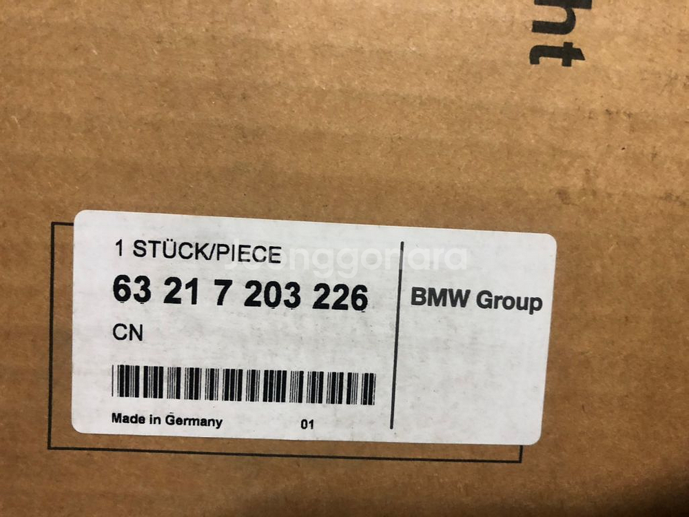 Bmw f10 트렁크미등 우측(새상품)--2