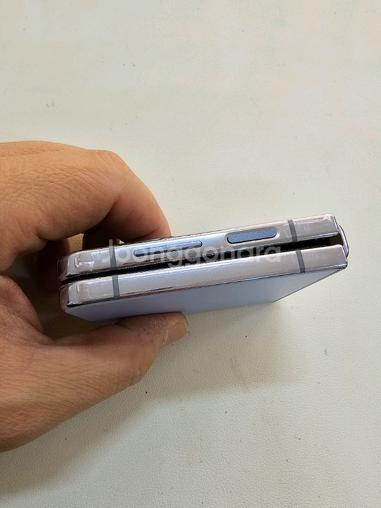 갤럭시 Z플립4 블루 센터판 256GB SS급--5