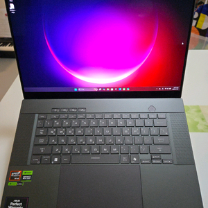 제피러스 G16 HX 370/4070 신품급 3tb 팝니다