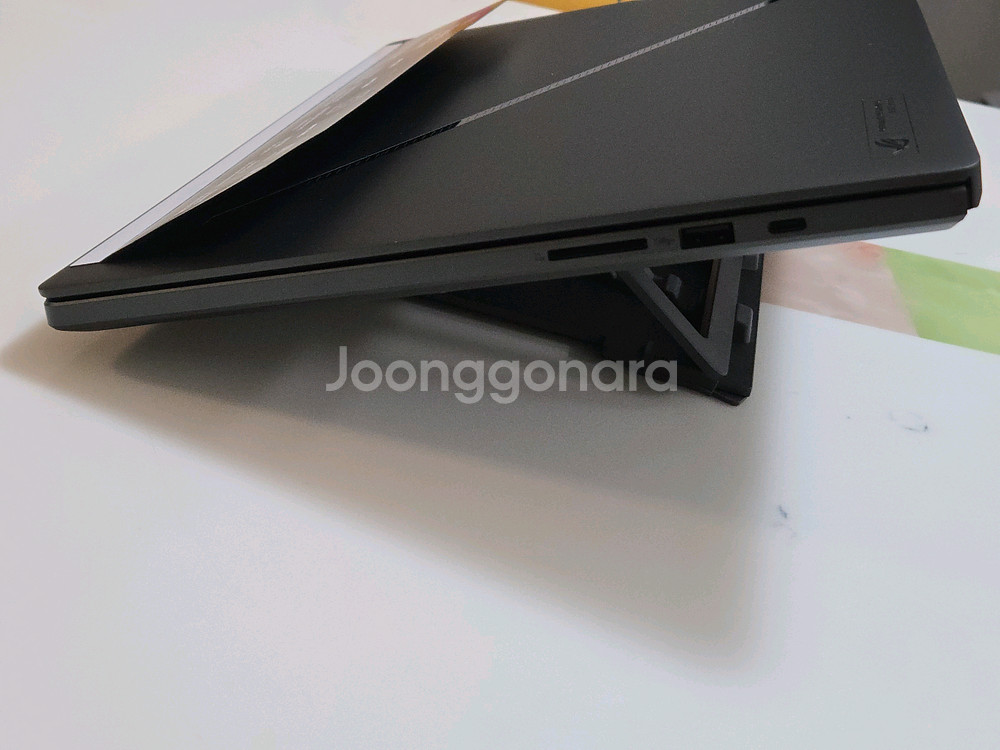 제피러스 G16 HX 370/4070 신품급 3tb 팝니다--6