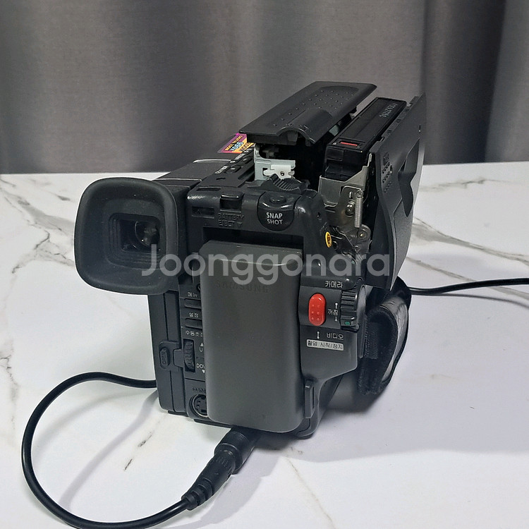 상태 좋은 삼성 8mm Hi8 캠코더 VM-B5700--6