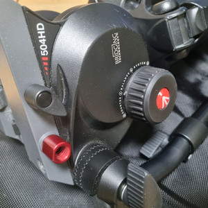 맨프로토 비디오 헤드 504 hd와 535 카본 비디오 삼각대