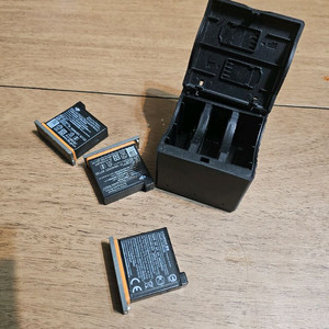 카메라 배터리 3개 + 충전기 세트